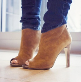 nude boot